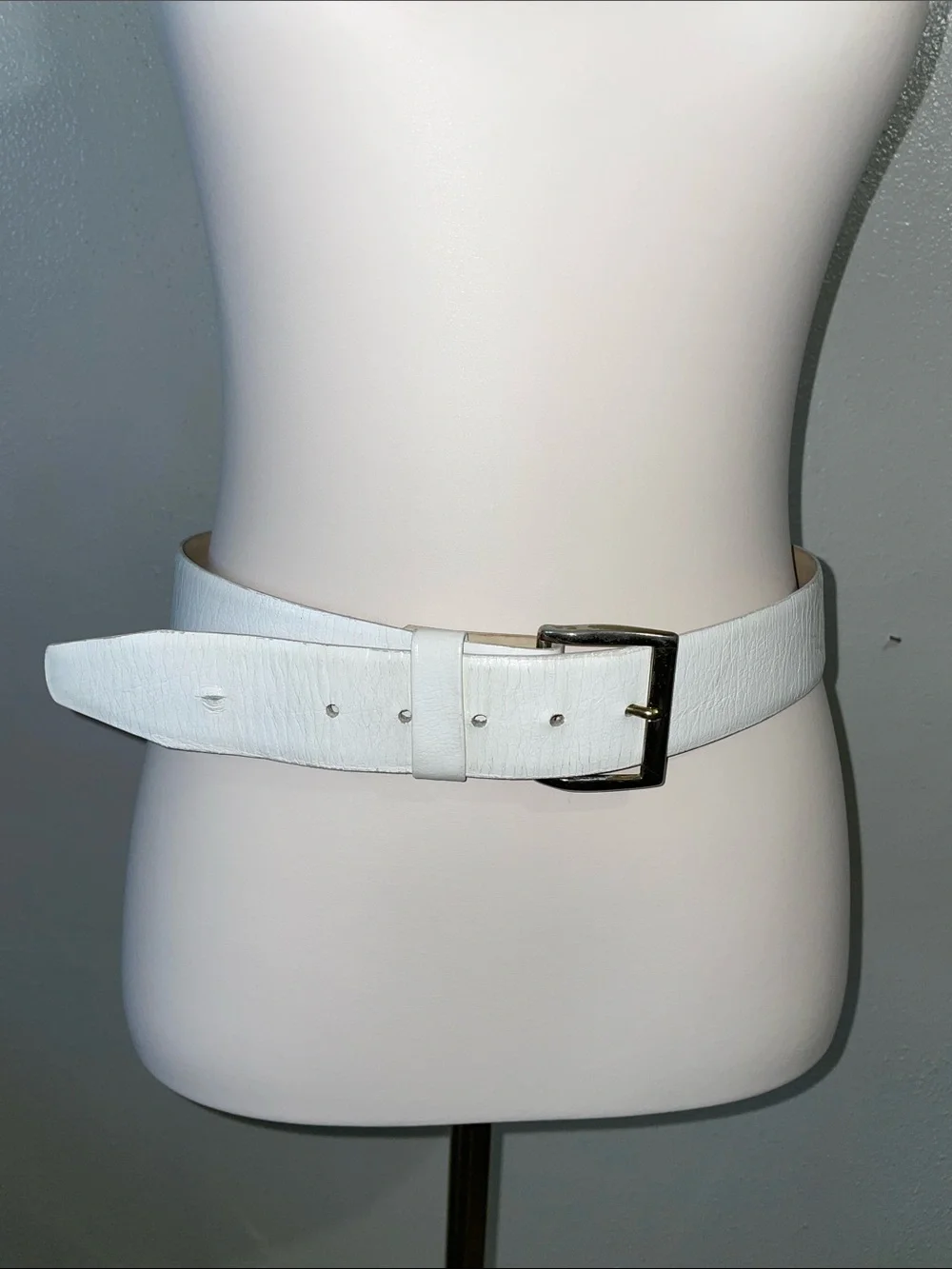 Y2K White Leather Skinny Belt Gold Buckle Size 34 Vintage Paris Adjustable Retro